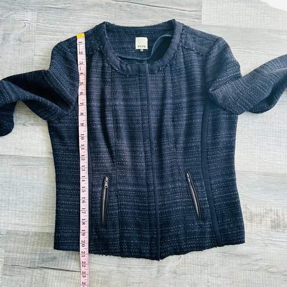 ecru Structured Embroidered Cotton Tweed Jacket (size M) - Picture 11 of 13